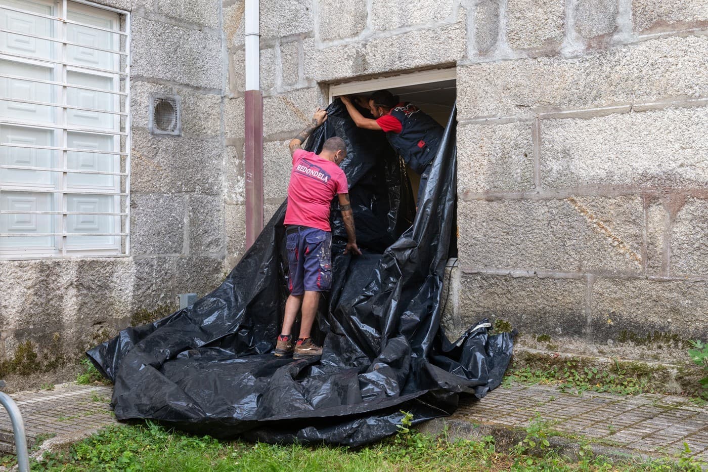 Trabajos de retirada de amianto en Redondela